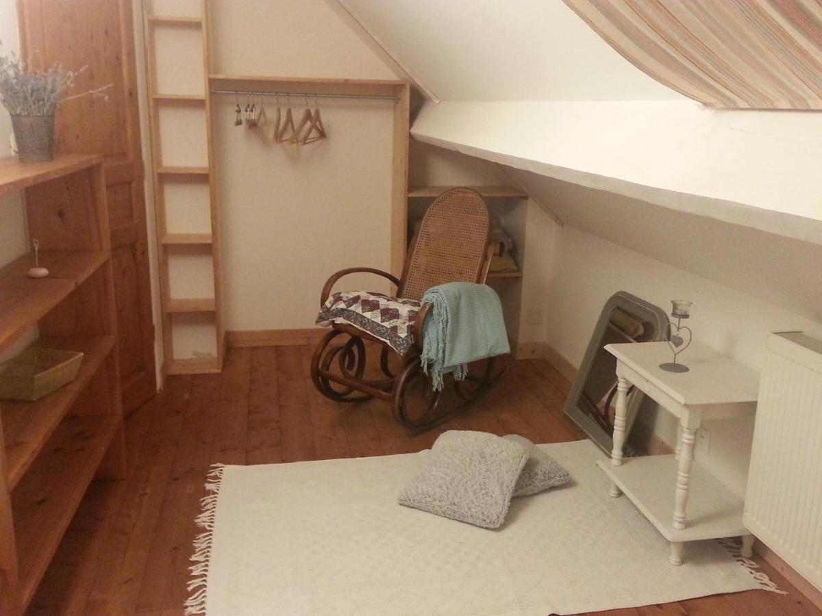 Jolie Maison Avec Jardin - 2 Chambres Le Hamel  Kültér fotó